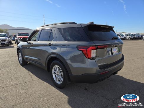 New 2026 Ford Explorer Active image 3