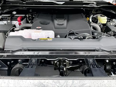 New 2026 Toyota Tundra Platinum AWD/4WD image 17