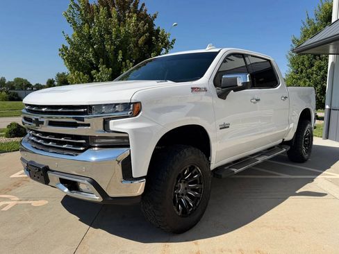 Used 2020 Chevrolet Silverado 1500 LTZ AWD/4WD image 8