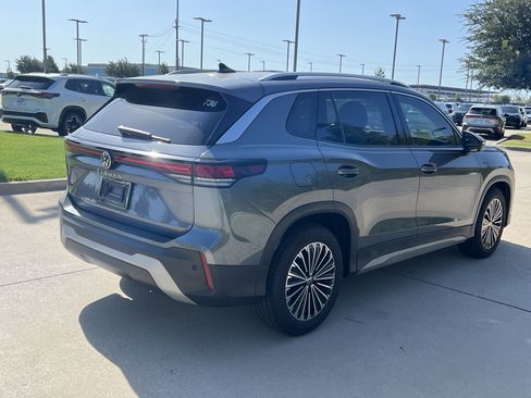 Certified 2026 Volkswagen Tiguan S FWD image 9