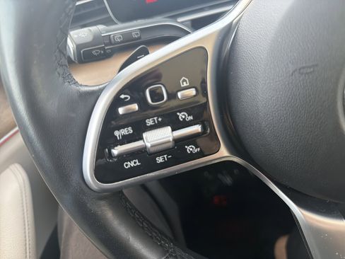 Used 2023 Mercedes-Benz GLE 350 4MATIC w/ 3rd Row Seat Package image 19