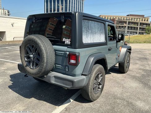 Used 2024 Jeep Wrangler Sport AWD/4WD image 6