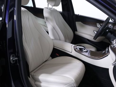 Used 2020 Mercedes-Benz E 350 4MATIC Sedan image 38