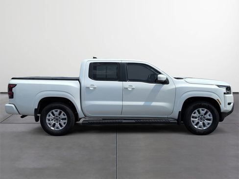 Used 2022 Nissan Frontier SV RWD image 6