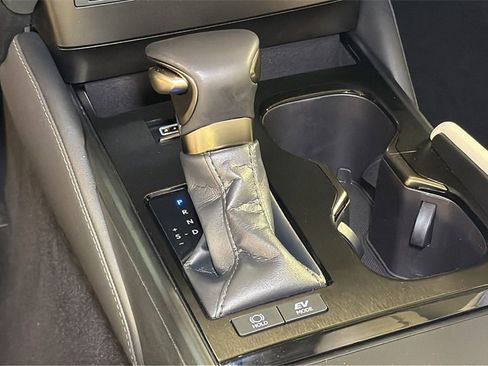 Certified 2024 Lexus ES 300h w/ Premium Package image 21