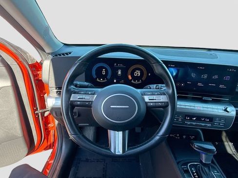 Used 2024 Hyundai Kona SEL FWD image 11