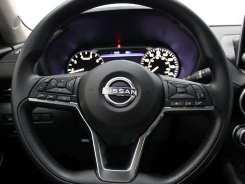 Used 2025 Nissan Sentra SV image 26