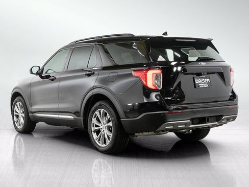 Used 2020 Ford Explorer XLT w/ Equipment Group 202A AWD/4WD image 4