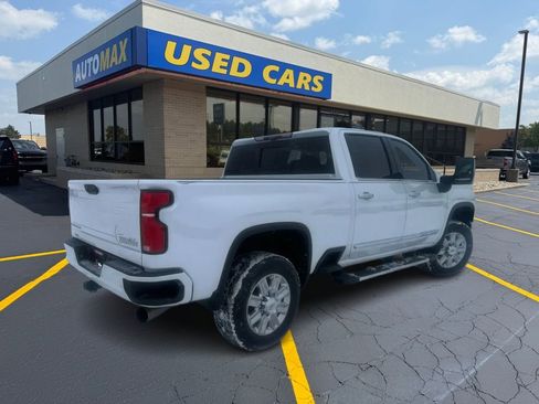 Used 2024 Chevrolet Silverado 2500 High Country w/ Technology Package image 5