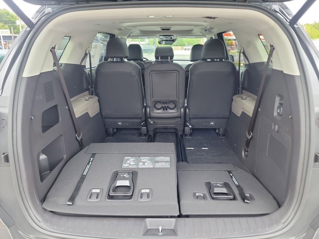New 2026 Kia Carnival SX FWD image 14