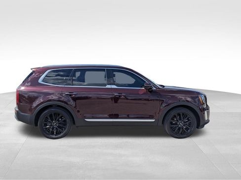 Certified 2022 Kia Telluride SX w/ Towing Package image 3