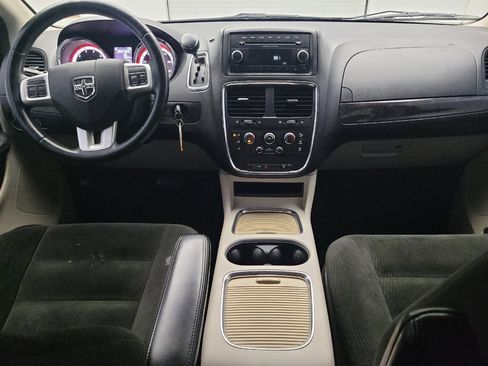 Used 2016 Dodge Grand Caravan SXT w/ Rear Park Assist Package FWD image 22