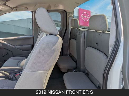Certified 2019 Nissan Frontier S image 14