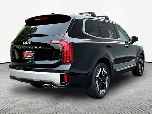 Certified 2024 Kia Telluride S w/ S Sunroof Package FWD image 6