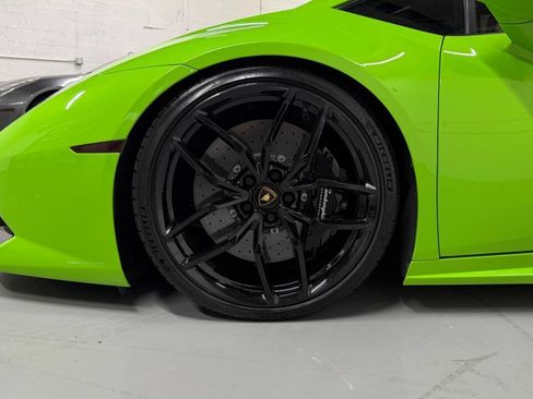 Used 2015 Lamborghini Huracan LP 610-4 AWD/4WD image 33