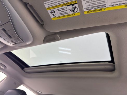 Used 2019 INFINITI QX60 Luxe w/ Essential Package image 11