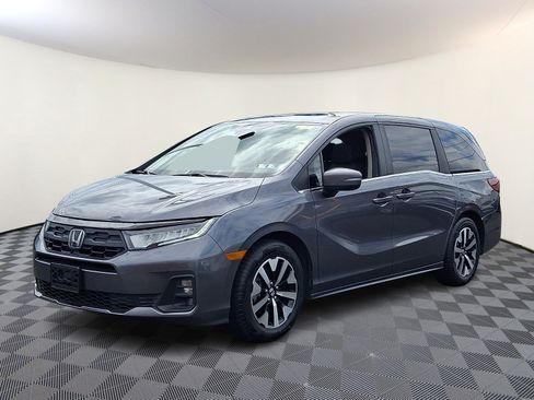 Used 2025 Honda Odyssey EX-L image 3