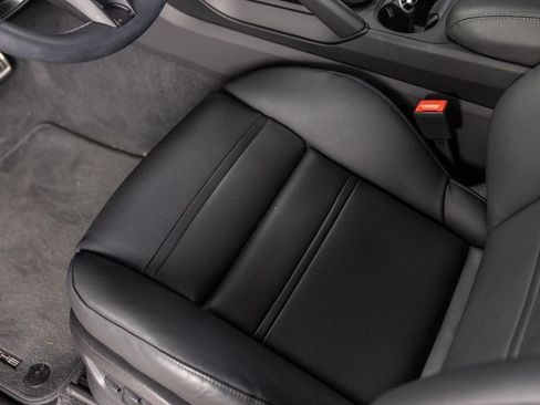 Used 2025 Porsche Cayenne S image 24