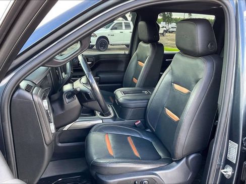 Used 2019 GMC Sierra 1500 AT4 w/ AT4 Premium Package AWD/4WD image 18