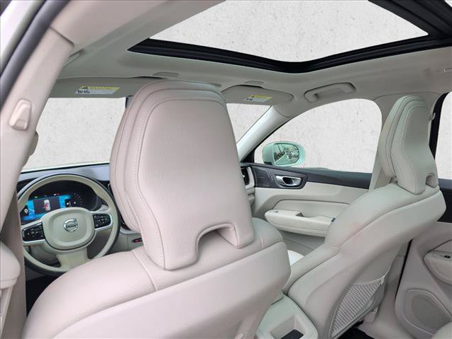 Used 2023 Volvo XC60 B5 Plus w/ Protection Package Premier FWD image 16