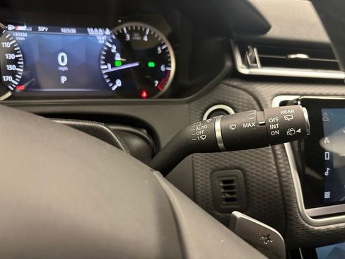 Used 2023 Land Rover Range Rover Velar R-Dynamic S AWD/4WD image 17