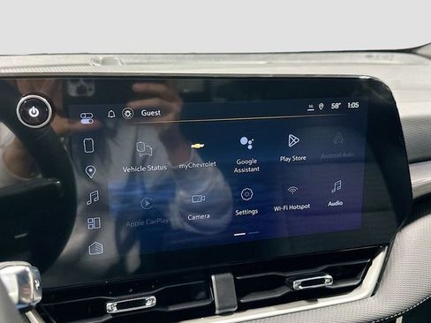 New 2026 Chevrolet Equinox LT w/ Safety and Technology Package FWD image 18