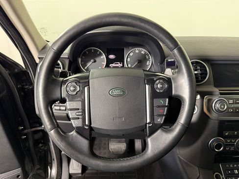 Used 2016 Land Rover LR4 HSE image 16
