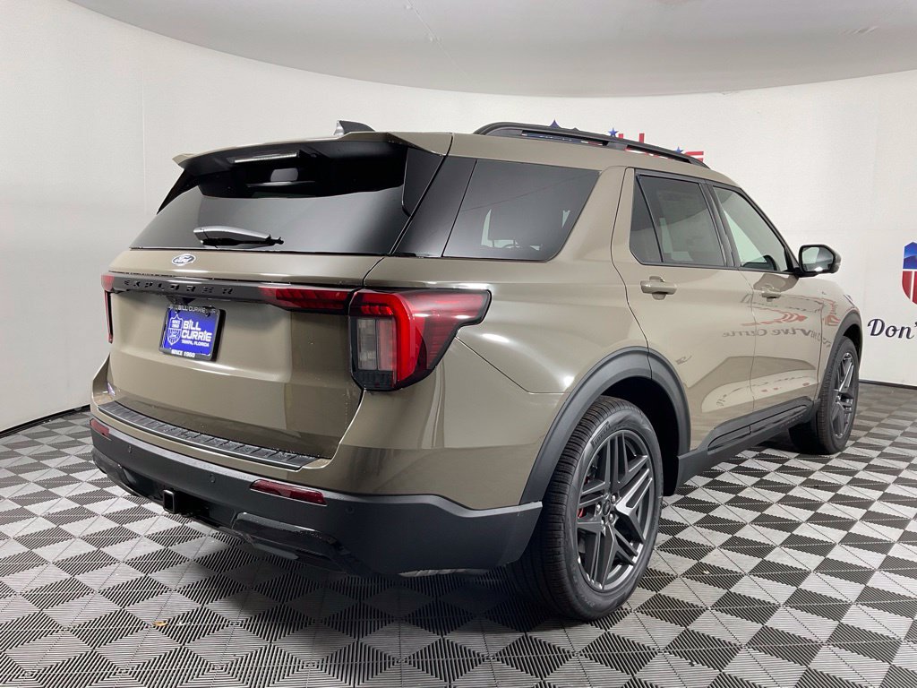 New 2027 Ford Explorer ST-Line w/ Premium Package RWD image 3