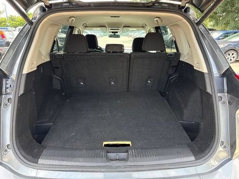 Used 2024 Nissan Rogue SV FWD image 15