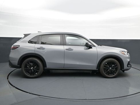 Used 2026 Honda HR-V Sport image 8
