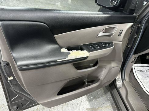 Used 2013 Honda Odyssey Touring image 35