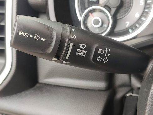 Used 2019 RAM 1500 Laramie RWD image 23