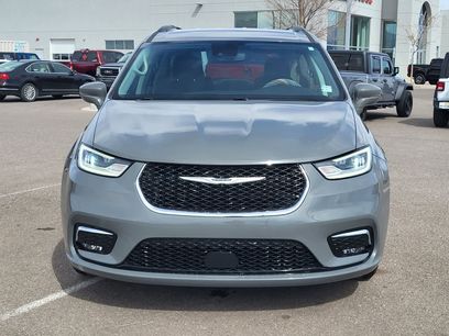 Used 2021 Chrysler Pacifica Touring