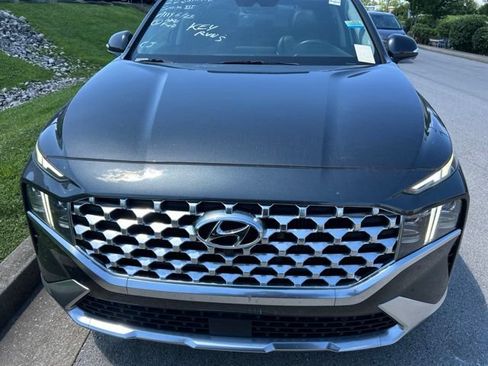 Used 2022 Hyundai Santa Fe Limited FWD image 2