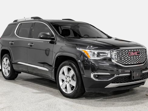 Used 2017 GMC Acadia Denali AWD/4WD image 4