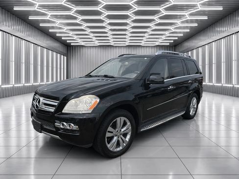 Used 2011 Mercedes-Benz GL 450 4MATIC w/ Premium 1 Pkg image 1