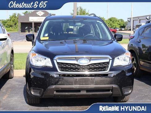 Used 2016 Subaru Forester 2.5i Premium w/ All-Weather Package AWD/4WD image 4