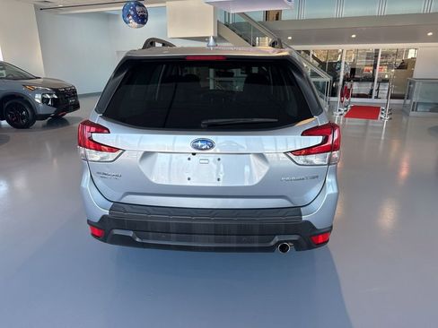 Used 2023 Subaru Forester Limited image 11