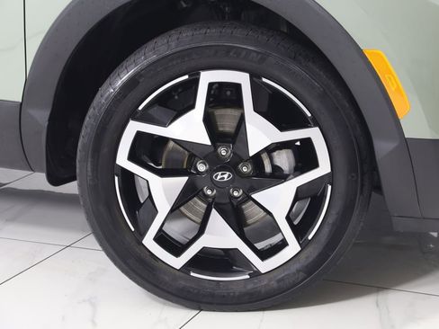 Used 2024 Hyundai Santa Cruz Limited AWD/4WD image 16