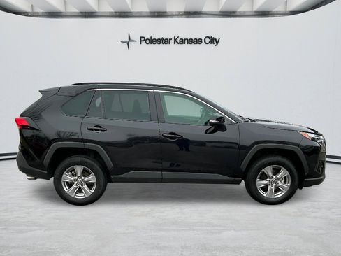 Used 2025 Toyota RAV4 XLE FWD image 4
