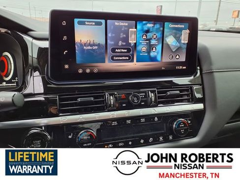 New 2026 Nissan Pathfinder SL image 5