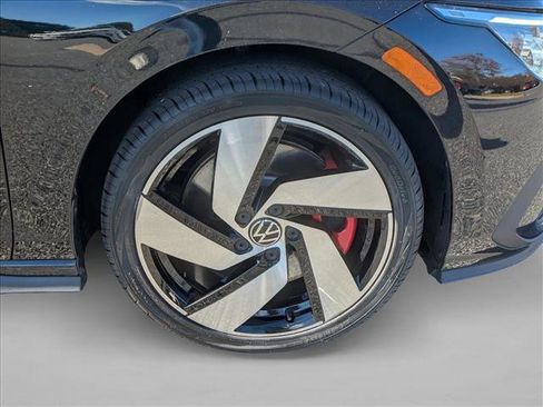 Used 2024 Volkswagen GTI S image 10
