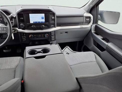 Used 2022 Ford F150 XLT w/ Trailer Tow Package image 16