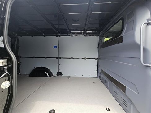 New 2025 Mercedes-Benz Sprinter 2500 image 18