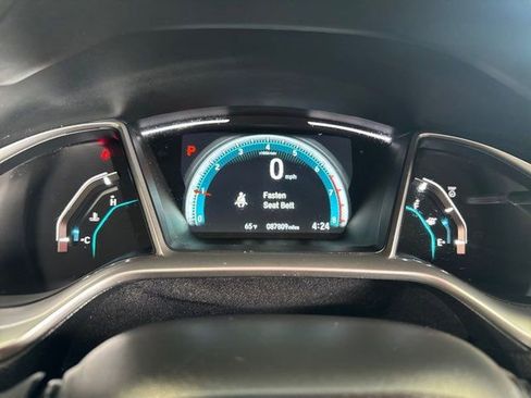 Used 2018 Honda Civic Touring image 14