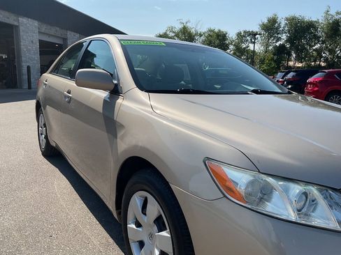 Used 2007 Toyota Camry LE FWD image 11