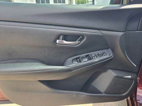 Used 2024 Nissan Sentra SV image 11