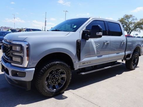 Certified 2024 Ford F250 Lariat w/ Sport Appearance Package image 3