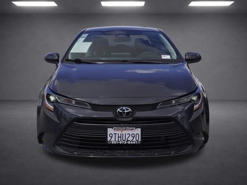Used 2025 Toyota Corolla LE FWD image 6