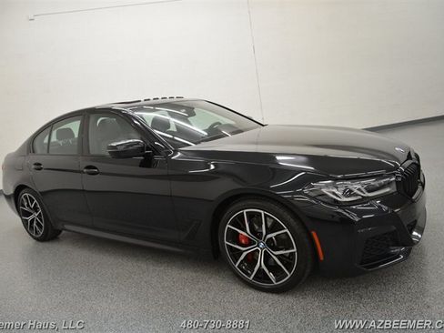 Used 2023 BMW 530i w/ M Sport Package RWD image 8